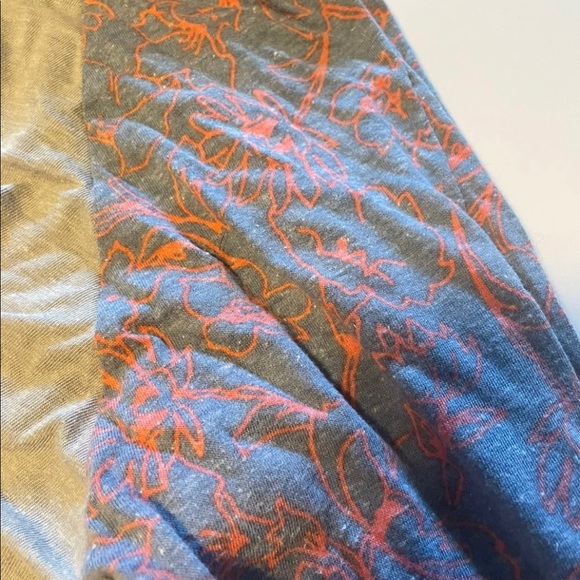 Lularoe Randy - Picture 2 of 3